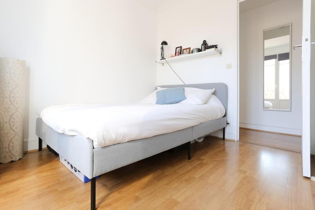 Gaspar - 2 Pieces Au Dernier Etage Avec Balcon Boulogne-Billancourt Esterno foto